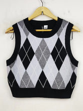 Buy online pre-used pre-loved 100% authentic & Original branded H&M (WCT-616) available in Pakistan. Top international brands avilable.